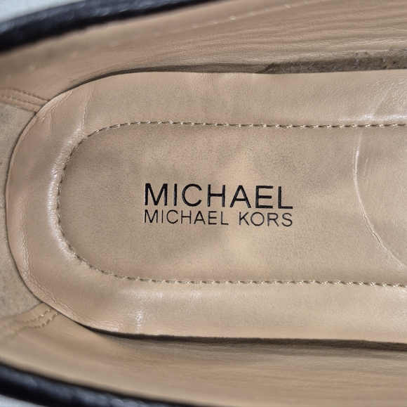 Michael Michael Kors moccasin loafers women's 8 black leather bow logo charm - Picture 9 of 15